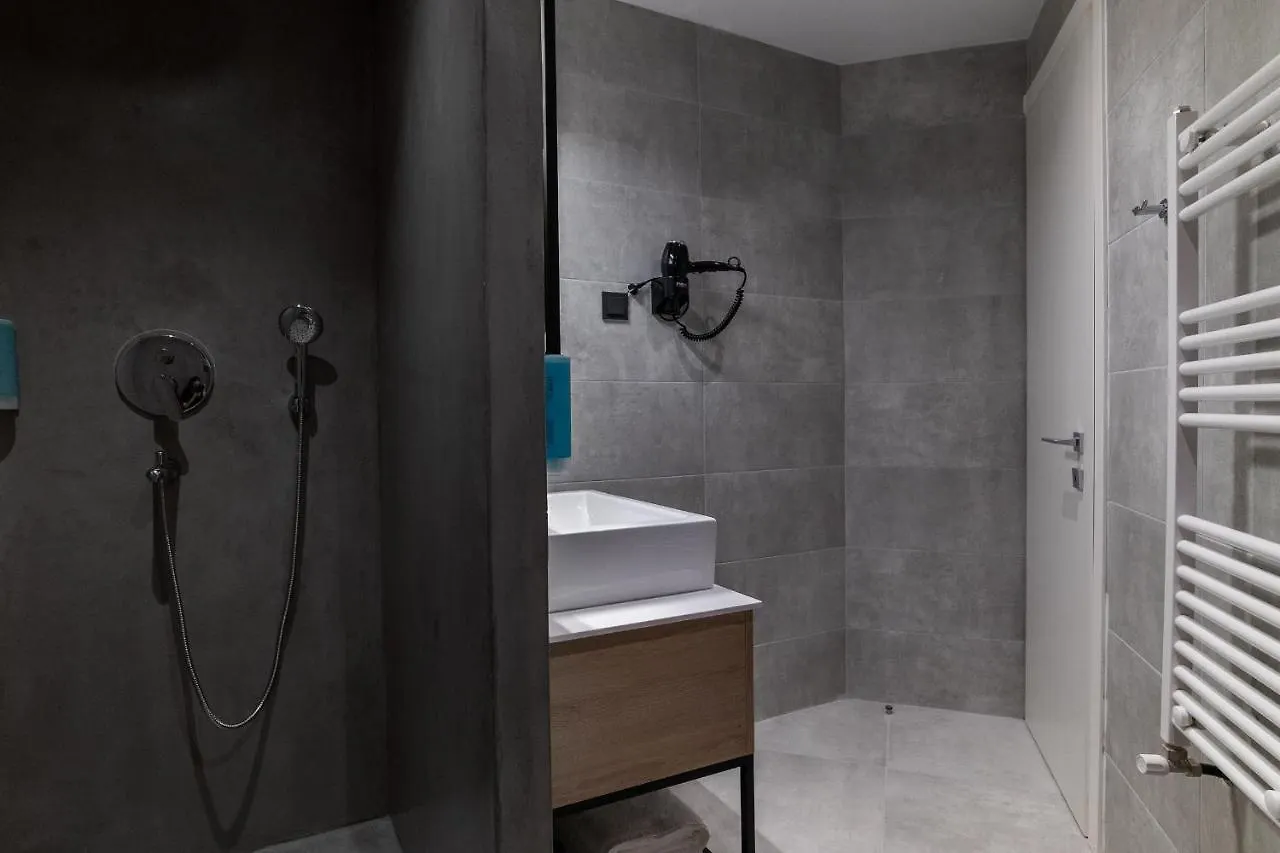 White 9 Bed and Breakfast Θεσσαλονίκη